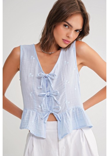 4724 Kadın Çicek Desenli Bağlamalı Müslin Bluz Bebe Mavi Bebe Mavi