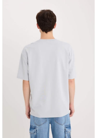 DeFacto Oversize Geniş Kalıp Ütü Gerektirmeyen Bisiklet Yaka Kısa Kollu Basic Düz Ağır Kumaş Tişört X3926AZ25SPGR184 DeFacto Oversize Geniş Kalıp Ütü Gerektirmeyen Bisiklet Yaka Kısa Kollu Basic Düz Ağır Kumaş Tişört X3926AZ25SPGR184
