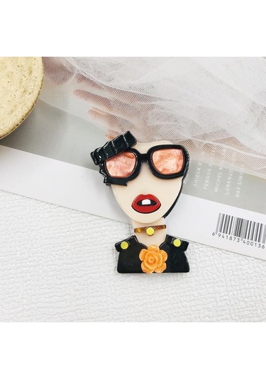 Siyah Bucome Yaratıcı Komik Karikatür Kız Broş Yeni Moda Pin Çanta Kolye Çanta Aksesuarları Siyah