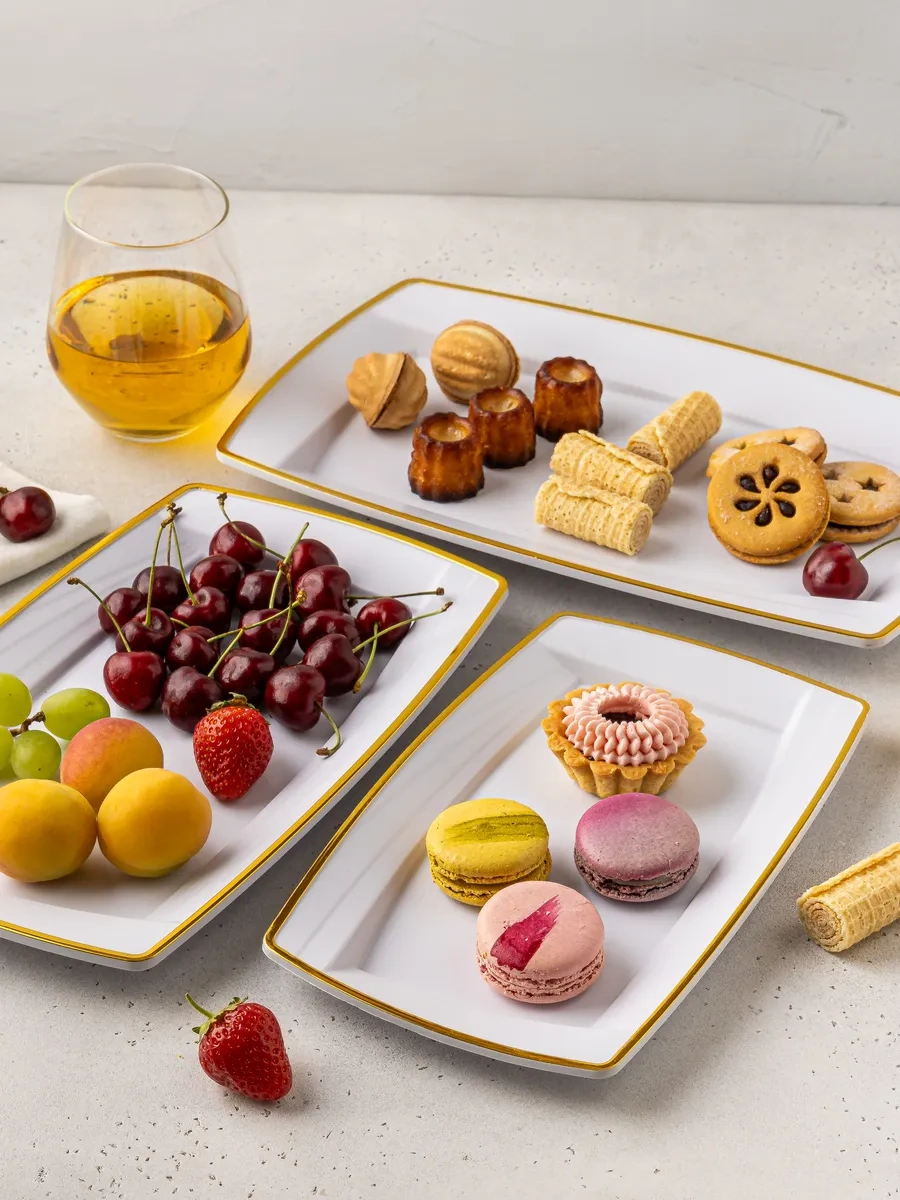 Family Co. Tek Kullanımlık Plastik Servis Tabakları Seti 6 Adet. 415028525 100 adet