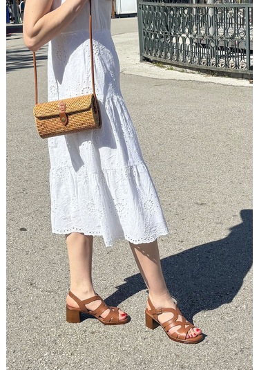 Gönderi R Kadın Taba Antik Kalın Topuklu Hakiki Deri Sandalet Dyza70945234 Taba