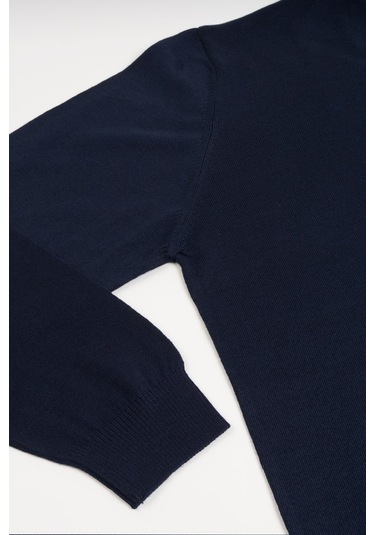 Woolen World V Yaka Battal Büyük Boy Yünlü Triko Kazak Lacivert