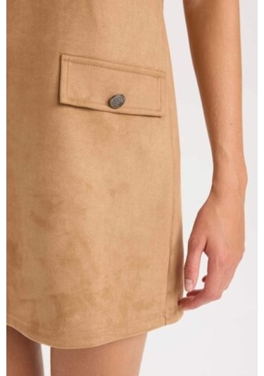 DeFacto Yuvarlak Yaka Skuba Dalgıç Kumaş Kısa Kollu Mini Elbise D8644AX24AUBN116 Kahve