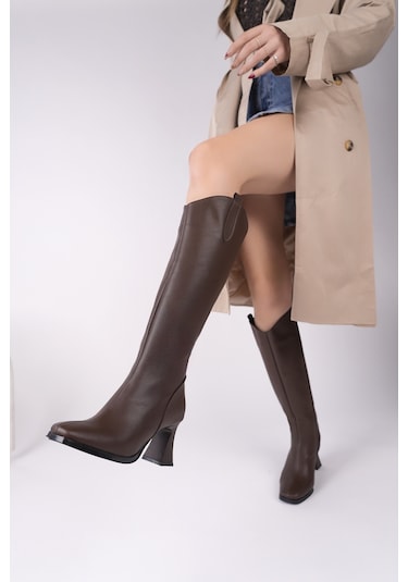 Muggo Astoria Küt Burun Yandan Fermuarlı Topuklu Kadın Çizme Kahverengi