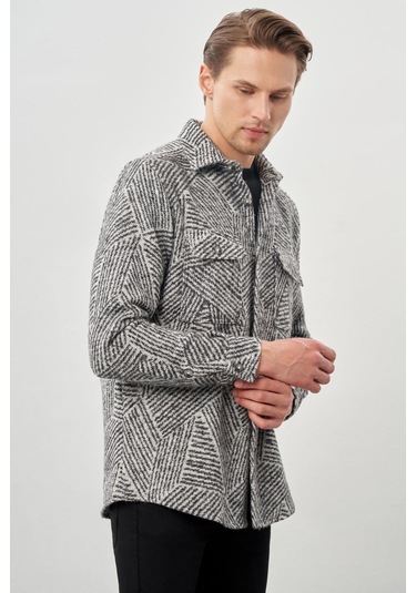 Siyah Uzun Kol Kendinden Desenli Gabardin Sert Yaka Kapaklı Cep Pamuklu Classic Comfort Fit Gömlek 1004245167 Siyah