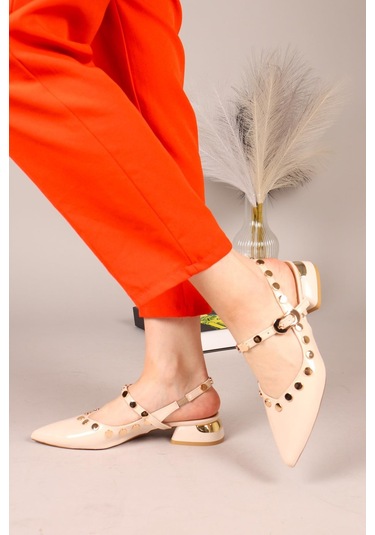 Feles Sarı Pul Detaylı Arkası Açık Kadın Babet Ayakkabı Ten