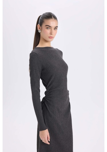 Defacto Bodycon Vücudu Saran Yarım Balıkçı Yaka Basic Düz Bürümcük Uzun Kollu Midi Elbise D8643AX24AUAR104 Defacto Bodycon Vücudu Saran Yarım Balıkçı Yaka Basic Düz Bürümcük Uzun Kollu Midi Elbise D8643AX24AUAR104