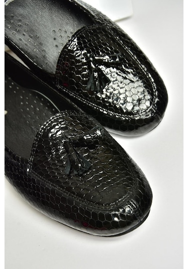 Fox Shoes R667001203 Siyah Baskı Hakiki Deri Babet Siyah
