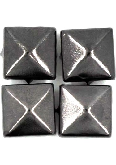 Süs Tırnaklı Platin Çakma Kare Piramit 7 Mm 20 Adet Metal Trok