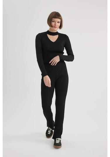 DeFacto Ribana Pantolon Flayer İspanyol Paça Yüksek Bel B3820AX23WNBK27 DeFacto Ribana Pantolon Flayer İspanyol Paça Yüksek Bel B3820AX23WNBK27