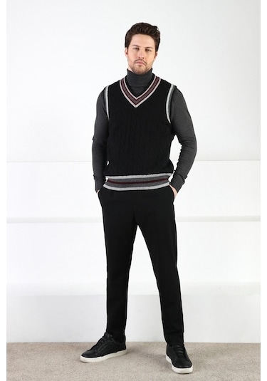 Ferraro Siyah Örgü Desenli V Yaka %100 Kuzu Yünü Erkek Süveter