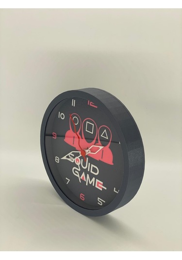 Squid Game Temalı Gri Zeminli Ve Koyu Gri Kasa Duvar Saati Siyah