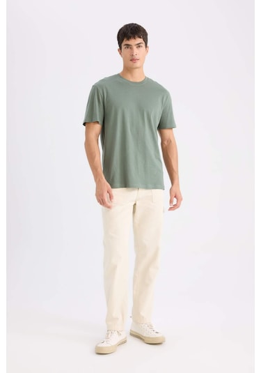 DeFacto %100 Pamuk New Regular Fit Bisiklet Yaka Basic Düz Kısa Kollu Tişört V7699AZ25SPGN470 DeFacto %100 Pamuk New Regular Fit Bisiklet Yaka Basic Düz Kısa Kollu Tişört V7699AZ25SPGN470