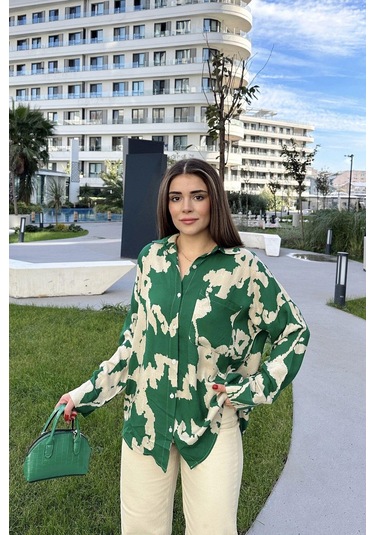 Kadın Yeşil Uzun Kol, Arkası Pliseli, Salaş Dökümlü, Viskon Gömlek Yeşil