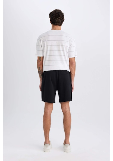 Defacto Regular Fit Düz Paça Beli Bağcıklı Cepli Basic Düz Şort B8672AX24SM Siyah