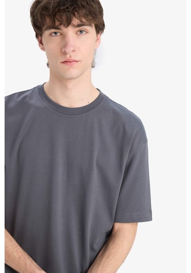 DeFacto Oversize Geniş Kalıp Bisiklet Yaka Basic Düz Kısa Kollu Tişört E6885AXNSAR104