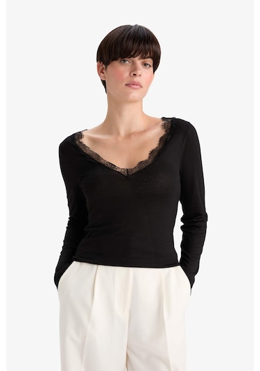 Defacto Modal Kaşmir Yumuşak Dokulu Dantelli Uzun Kollu Üst-fall İn Love F3168ax25aubk81 SIYAH Defacto Modal Kaşmir Yumuşak Dokulu Dantelli Uzun Kollu Üst-fall İn Love F3168ax25aubk81 SIYAH