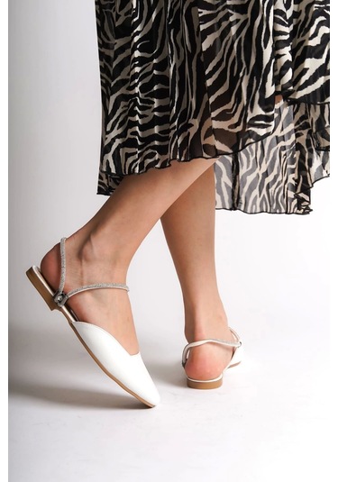 Carolıne Lastikli Ortopedik Rahat Taban Bilekten Taş Detaylı Kadın Babet Ayakkabı Kt Beyaz Beyaz