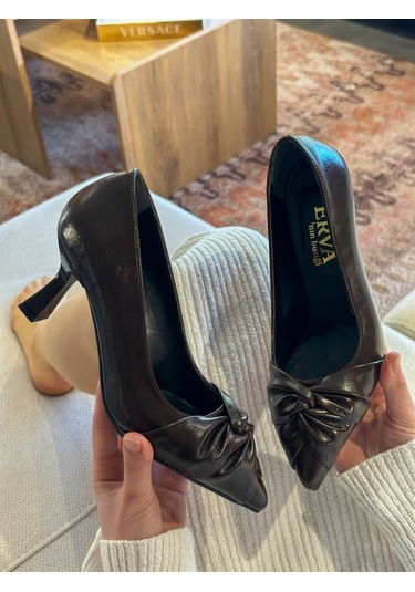Ervanın Butiği Kahve Kırışık Deri Crossbow Fiyonk Detay Kadın Stiletto-6074