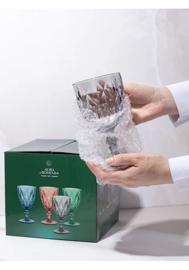 Aura Of Bohemia Kırmızı Ve Beyaz Şaraplar İçin 324 Ml'lik 4 Adet Kadeh Seti 226166609 Gri