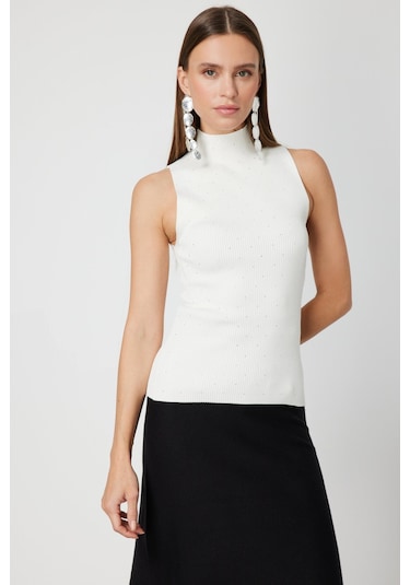 On Kadın Taşlı Kolsuz Triko Bluz 66375 Krem Krem