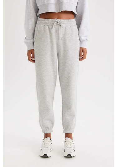DeFacto Standart Fit Kalın Jogger Eşofman Altı Bel Paça Lastikli Basic Düz Uzun Boy S7370AZ24WNGR256 DeFacto Standart Fit Kalın Jogger Eşofman Altı Bel Paça Lastikli Basic Düz Uzun Boy S7370AZ24WNGR256