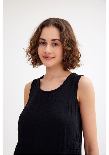Pamuk Müslin Üçgen Bluz - Şık Ve Rahat Yaz Tasarımı Siyah