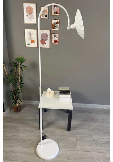 Beyaz Lambader Modern Dekoratif Metal Oturma Odası Çalışma Odası Zemin Lambası 6977 Beyaz