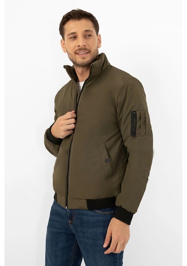 Erkek Astarlı Dik Yaka Mevsimlik Cepli Su Ve Rüzgar Geçirmez Mont Haki
