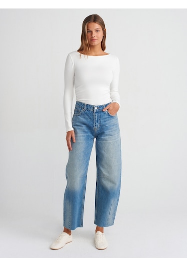 Dilvin 31401 Büzgülü Kayık Yaka Top Ekru