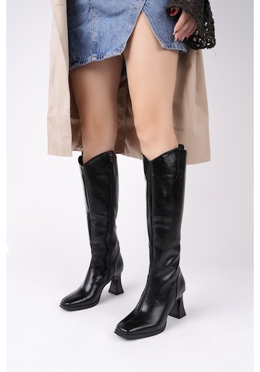 Muggo Astoria Küt Burun Yandan Fermuarlı Topuklu Kadın Çizme SİYAH RUGAN