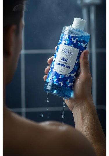 3 İn 1 Erkeklere Özel Saç Yüz Vücut Temizleme Jeli 400 Ml Tüm Saç Tipleri