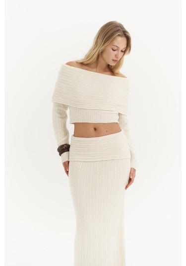 Sevara Carmen Yaka Ekru Triko Takım Ekru