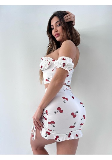 Beyaz Kiraz Desenli Eteği Büzgülü İkili Takım Beyaz Kiraz Desenli