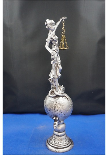 Themis Adalet Terazisi Heykeli 35 Cm Dekoratif Ev & Ofis Biblosu Gümüş