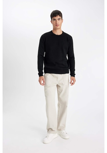 DeFacto Standart Fit Normal Kesim Bisiklet Yaka Basic Düz Triko Kazak D1967AX24AUBK27 DeFacto Standart Fit Normal Kesim Bisiklet Yaka Basic Düz Triko Kazak D1967AX24AUBK27