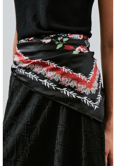 Saten Desenli Fular Lora Lora