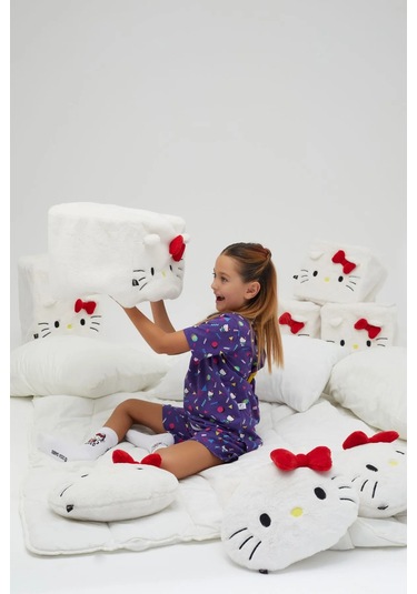 Hello Kitty Kız Çocuk Kısa Kollu Şortlu Pamuklu Pijama Takımı Renklı
