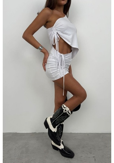 Asansörlü Tek Omuz Asimetrik Bluz Beyaz