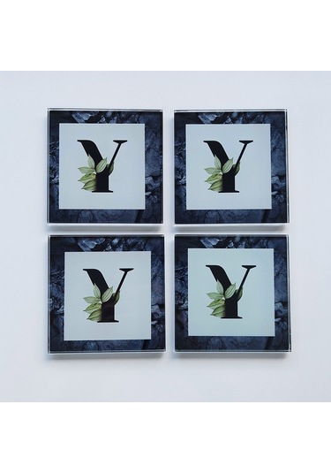 Decorita Cam Bardak Altlığı Y Harfli Tasarım 4'lü Takım 10 x 10 CM Çok Renkli