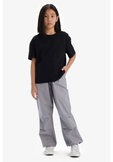 DeFacto Kız Çocuk Relax Fit Bisiklet Yaka Basic Düz Kısa Kollu Tişört D9099A825SMBK81 Siyah DeFacto Kız Çocuk Relax Fit Bisiklet Yaka Basic Düz Kısa Kollu Tişört D9099A825SMBK81 Siyah