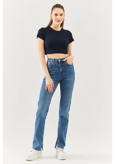 Kadın Kısa Kol Bisiklet Yaka Vücuda Oturan %100 Pamuklu Kaşkorse Esnek Crop Bluz Lacivert