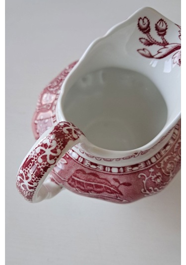 Pembe Spode Tasarım C1833 Antika Sütlük Veya Sosluk Çok Renkli