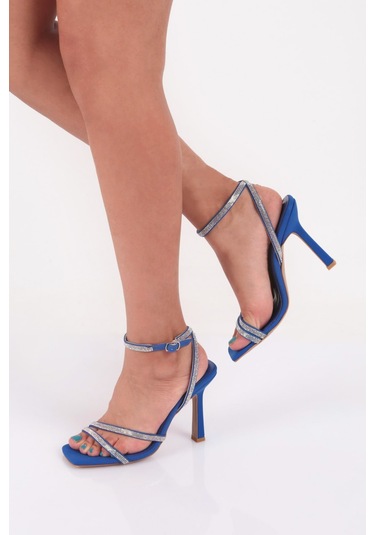 Dgn 2026 Kadin Silver Taşli Bilekten Kemer Bağlamali Topuklu Sandalet 2026-2219-R13464 Saks