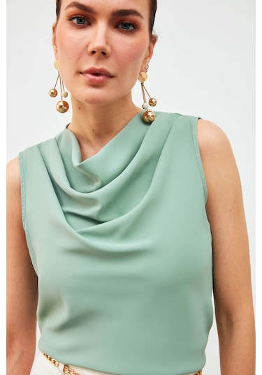 Sateen Degaje Yaka Kolsuz Bluz - Çağla Yeşili