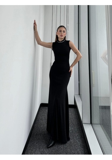 Kolsuz Yarım Bogazlı Uzun Elbise- Siyah Çok renkli