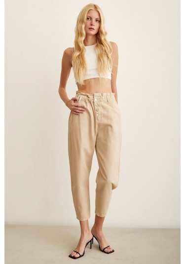 Never More Beli Lastikli Düğme Kapalı Boyfriend Jean Bej