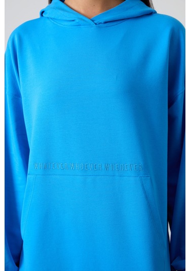 Tommy Life Mavi Balon Kol Yazı Nakışlı Kadın Oversize Tunik Sweatshirt - 97163 Mavi