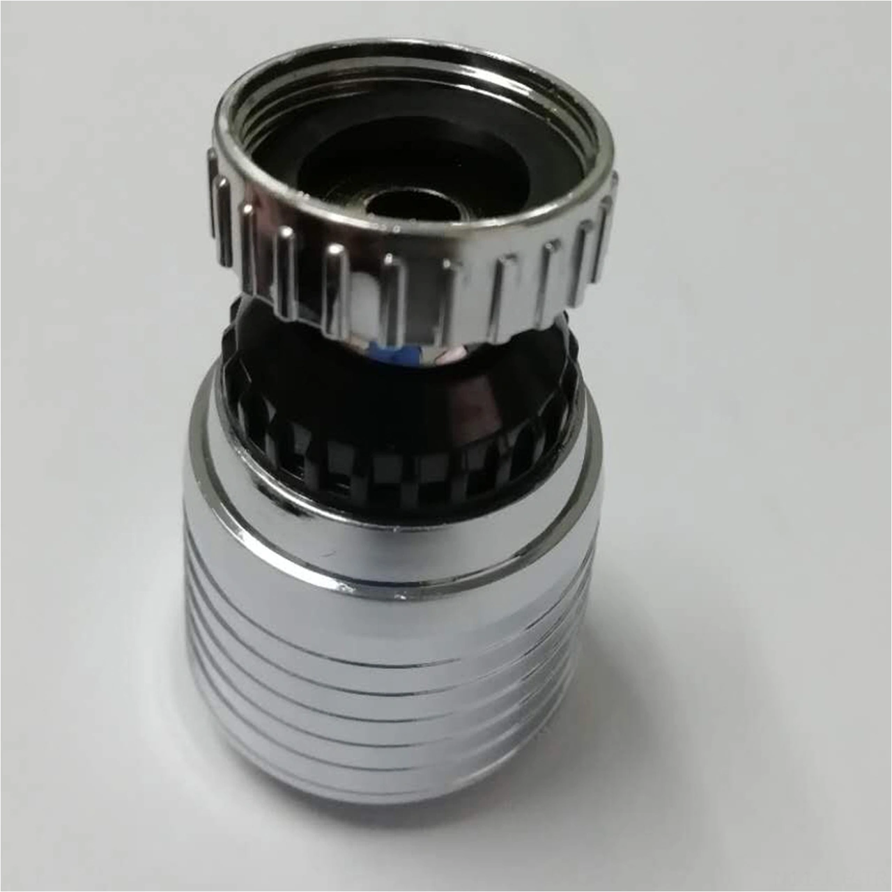 Geeroyoo Led Su Akışı İle Çalışan 360 Derece Döner M22 Dahili Dişli Lavabo/perde Burcu Spreyi - 7 Renk Veya Sıcaklık Sensörlü Renk Değişimi, Su Tasarruflu Abs Malzeme Diğer