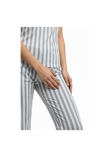 Kadın Rahat Ev & Uyku Pijama Takımı Gri Çizgili Desen Gri